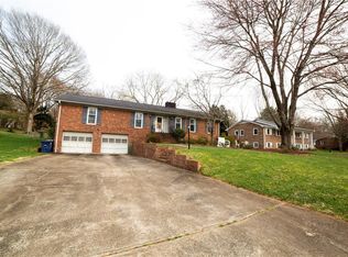 4180 Mill Creek Rd, Winston Salem, NC 27106