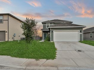 2161 Hiddenbrooke Pass, Seguin, TX 78155