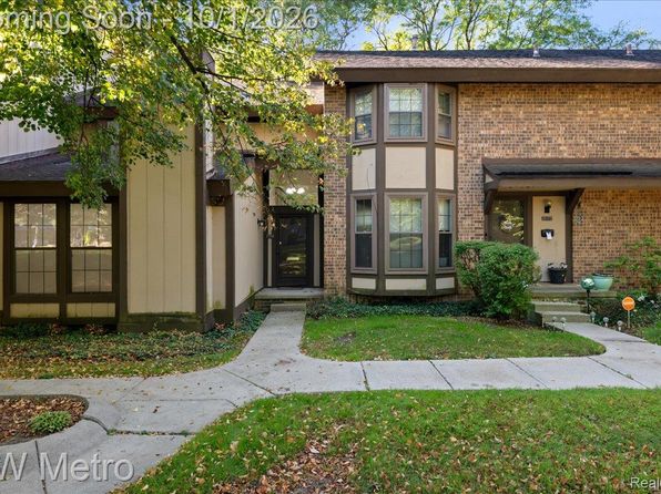 25168 Maplebrooke Dr