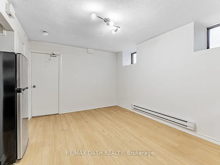 663 Huron St #B2 — Photo 9