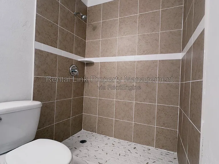 4867 30th St SW — Photo 23