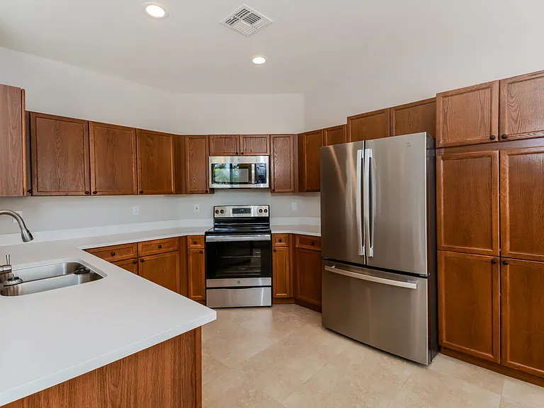 13673 W Cypress St — Photo 6