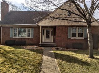 502 S Hilldale Ave, Eureka, IL