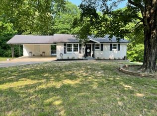 1573 Ryes Chapel Rd, Southside, TN 37171