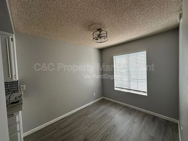 1380 W 48th St #116 — Photo 11