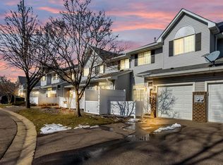 2670 Mallard Dr, Woodbury, MN 55125