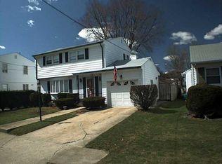 206 Gentian Ave, Providence, RI 02908