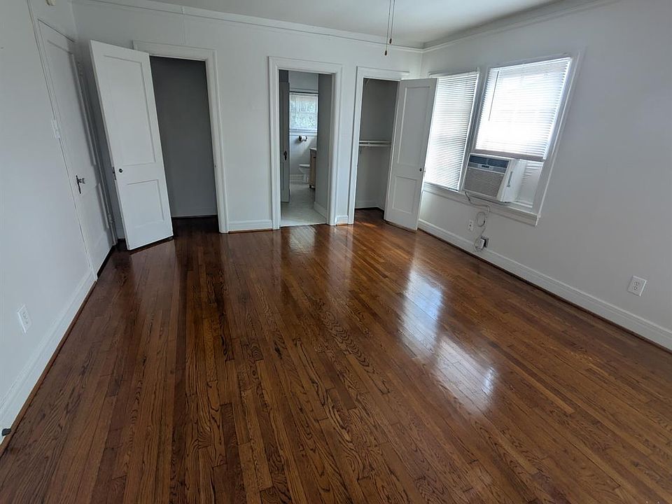 1st image of 5622 Chartres St Unit 3