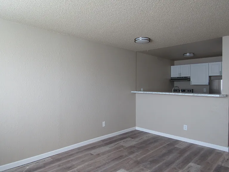 3332 S Chandler St — Photo 6