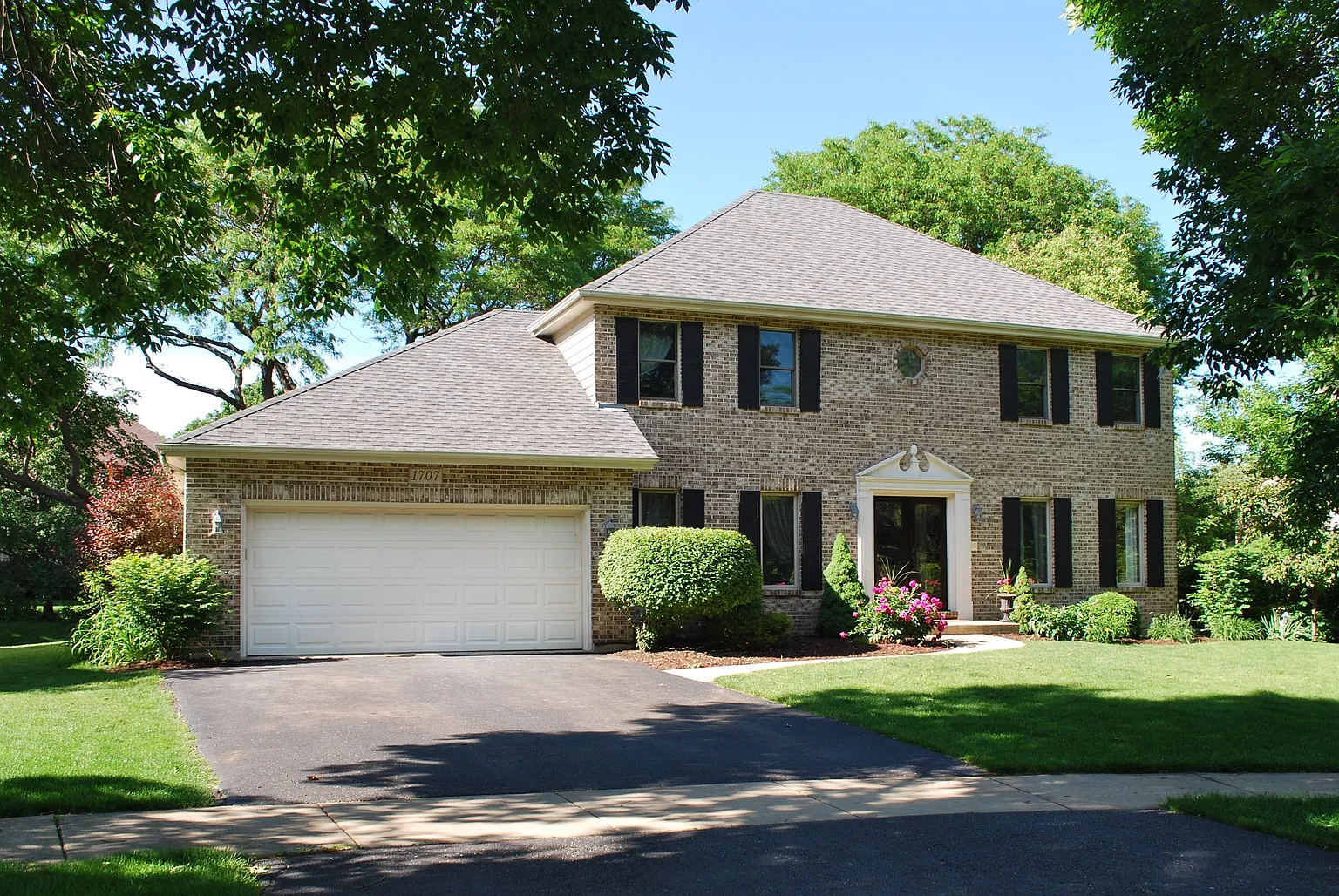 1707 Ada Ct photo 1