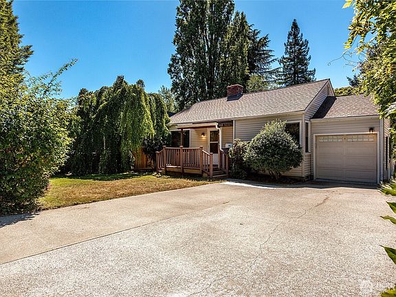 2nd image of 8447 35th Avenue SW
