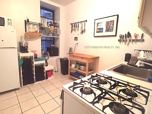 Rented by City Heights Realty | media 12