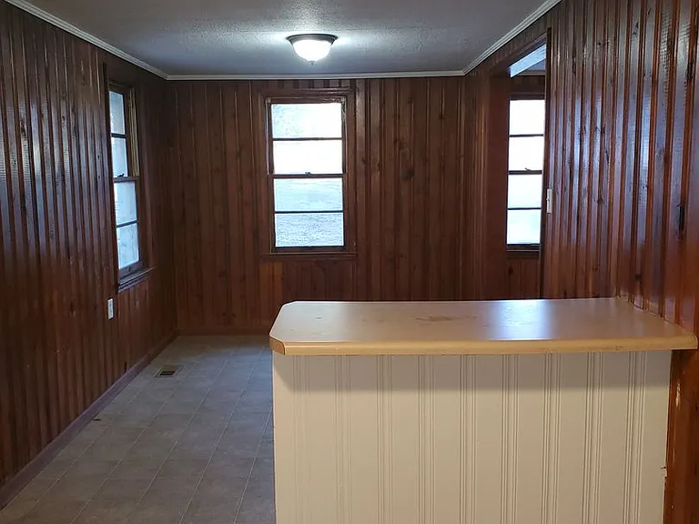 507 Poplar St — Photo 2