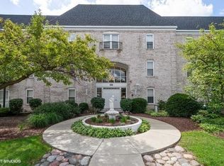 5001 Carriageway Dr UNIT A-105, Rolling Meadows, IL 60008