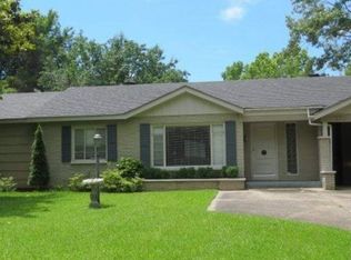 330 McAuley Dr, Vicksburg, MS 39183