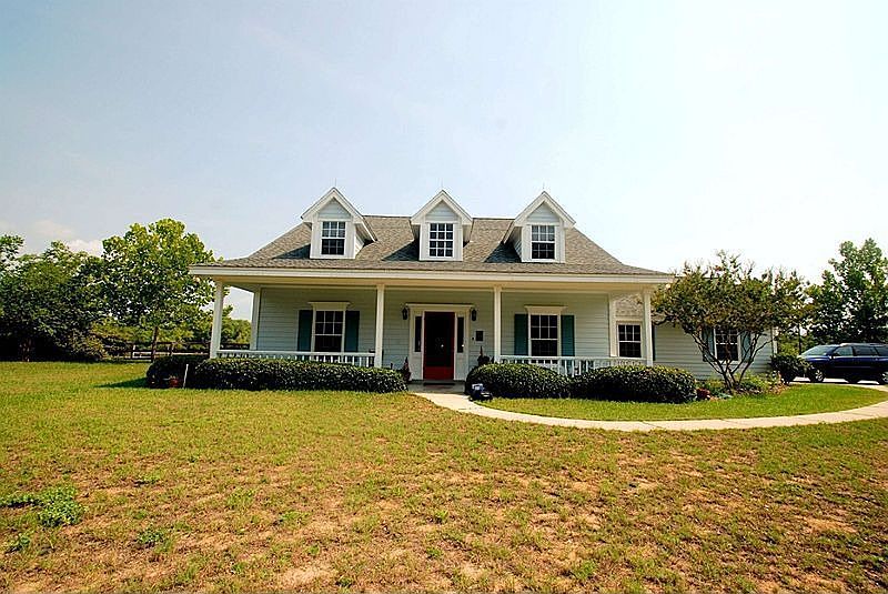 1st image of 15209 Thoroghbred Ln
