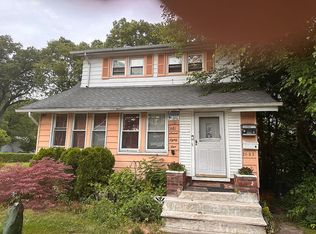 1681 Teaneck Rd, Teaneck, NJ 07666