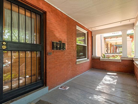 3rd image of 1266 Clayton St #3