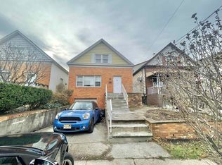 38 Pointview Ter, Bayonne, NJ 07002