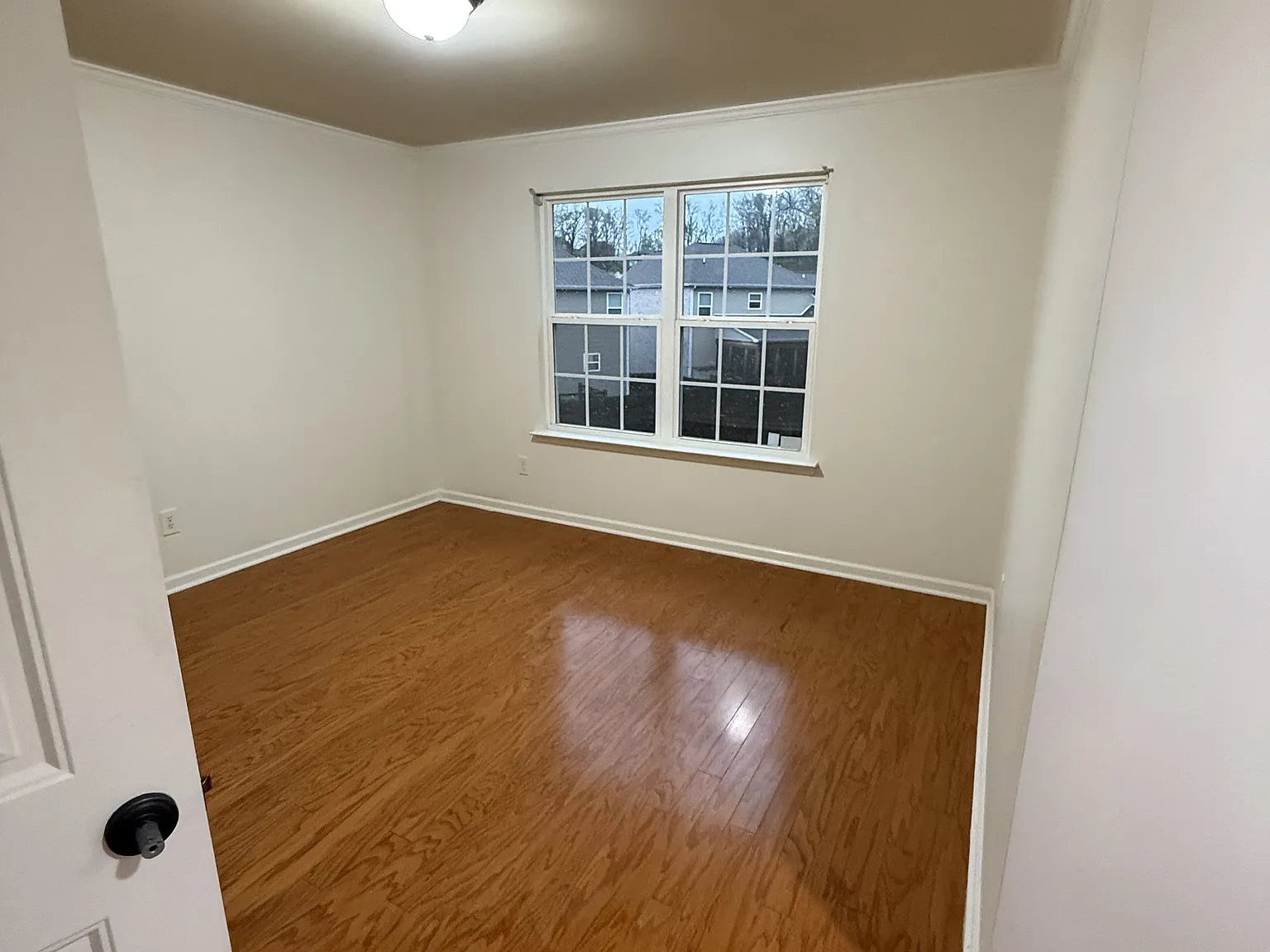 4 bed, 2.5 bath, 2516 sqft, $2,600 — Photo 4