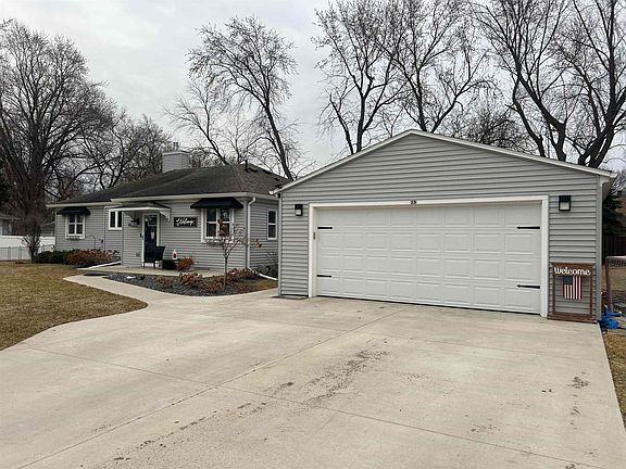 2nd image of 35 Crimson Ln