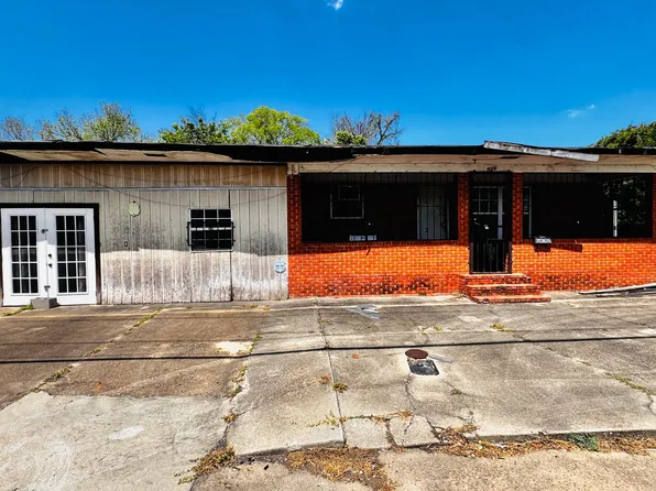 906 W Landry St, Opelousas, LA 70570