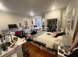 2 Joy St APT 10, Boston, MA 02108