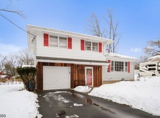 40 Dorian Rd, Boonton, NJ 07005