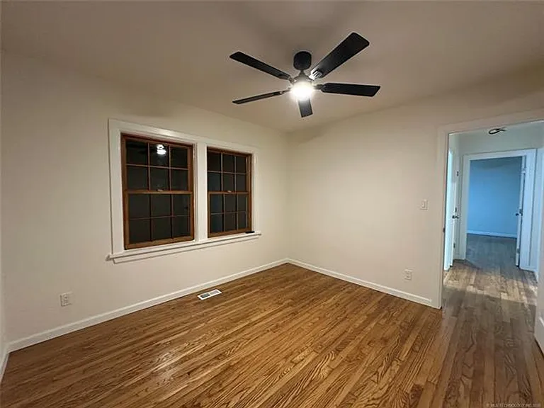 1235 S Gary Pl — Photo 39