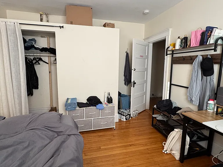 346 Faneuil St #1 — Photo 5