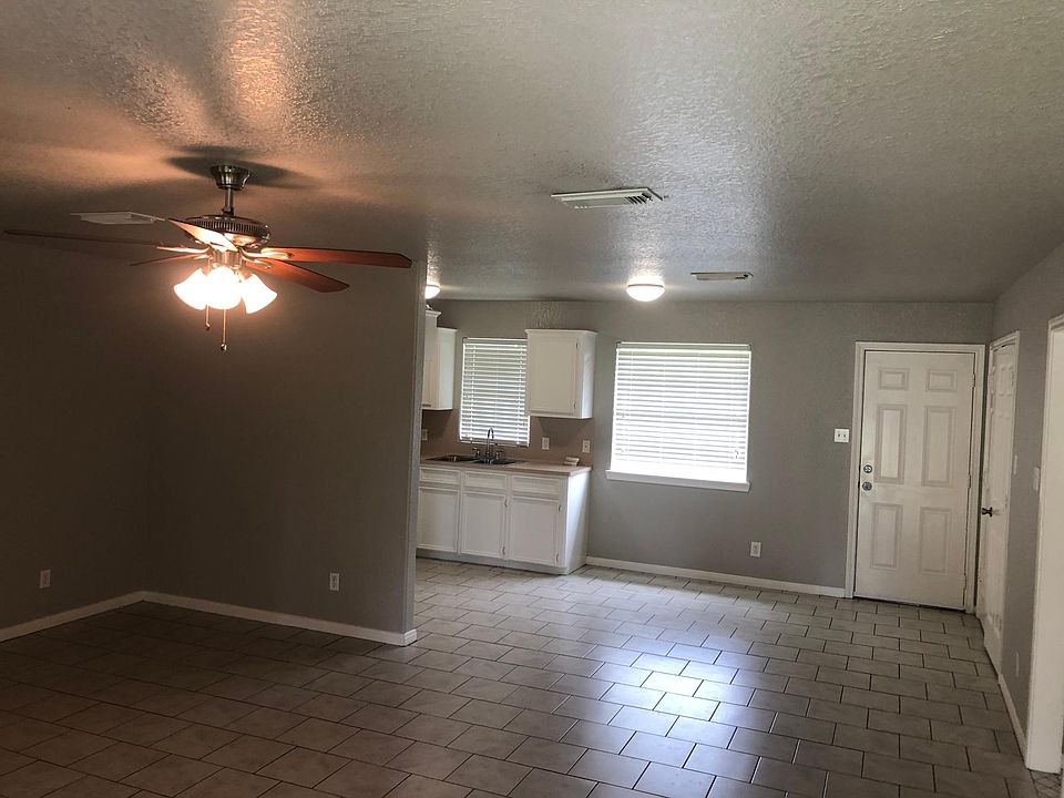 2nd image of 7616 S Fm 646