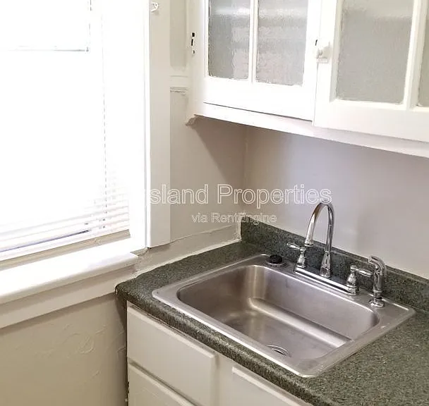 5026 Chippewa St — Photo 3