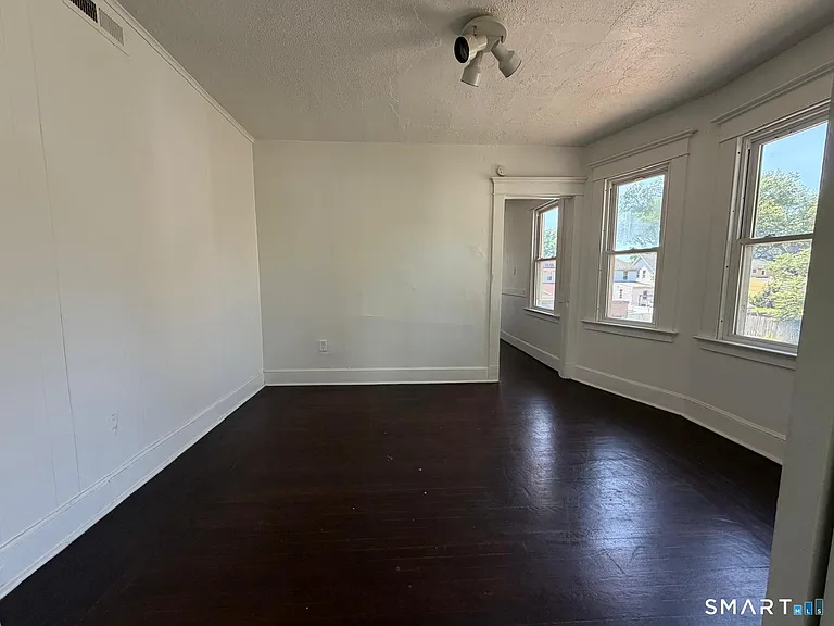 35 Irvington St #2 — Photo 5