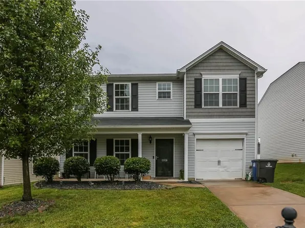 5928 Odenton Ln, Pfafftown, NC 27040