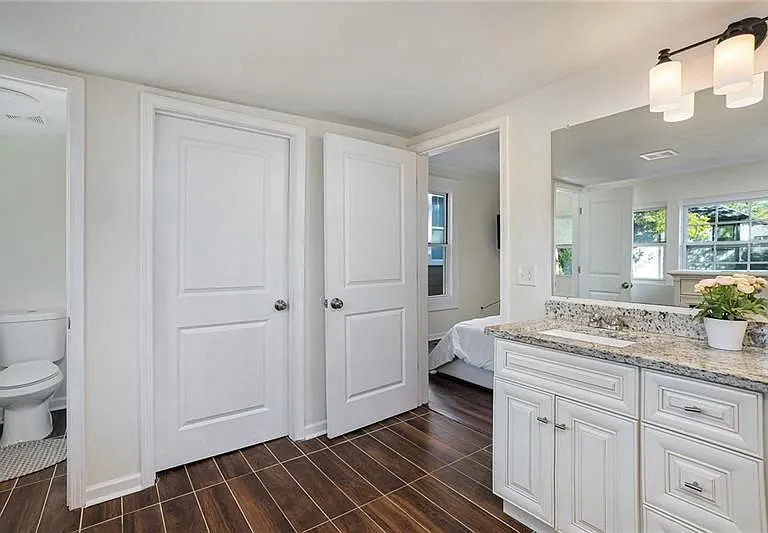264 Wellington St SW — Photo 15