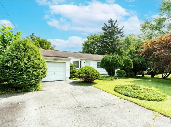 6 Tuscarora Drive, Wappingers Falls, NY 12590