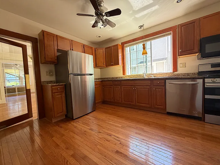 70 Ardale St #1 — Photo 12
