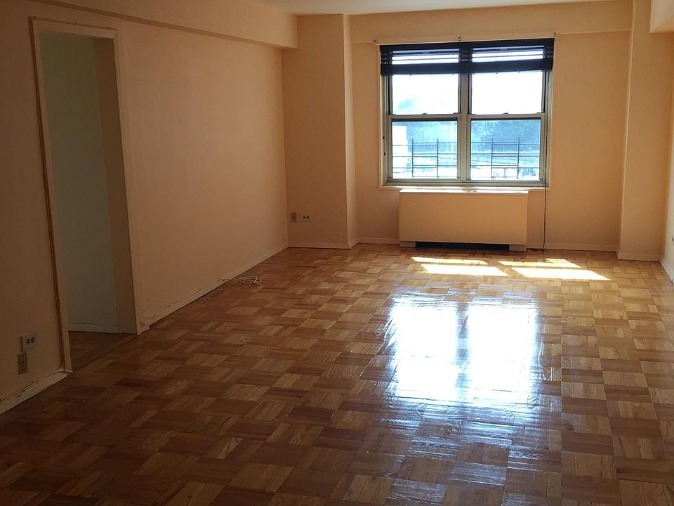1st image of 10740 Queens Blvd APT 6L