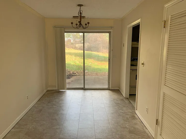 1303 Giles Rd #B — Photo 4