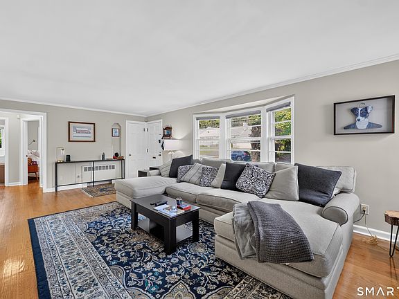 3rd image of 30 Wright Lane