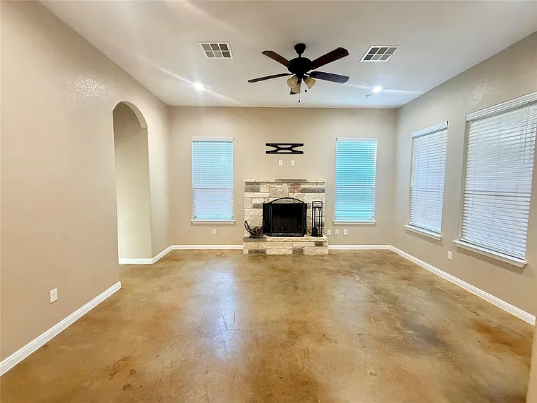 110 Pele Ct — Photo 5