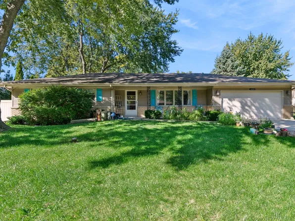 16203 S Serenity Dr, Plainfield, IL 60586