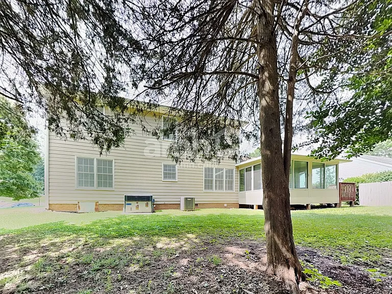 6400 Ivy Stone Dr — Photo 27