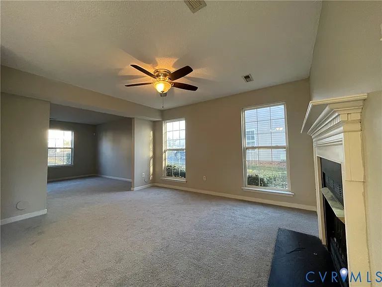 7806 Fern Hollow Dr — Photo 3