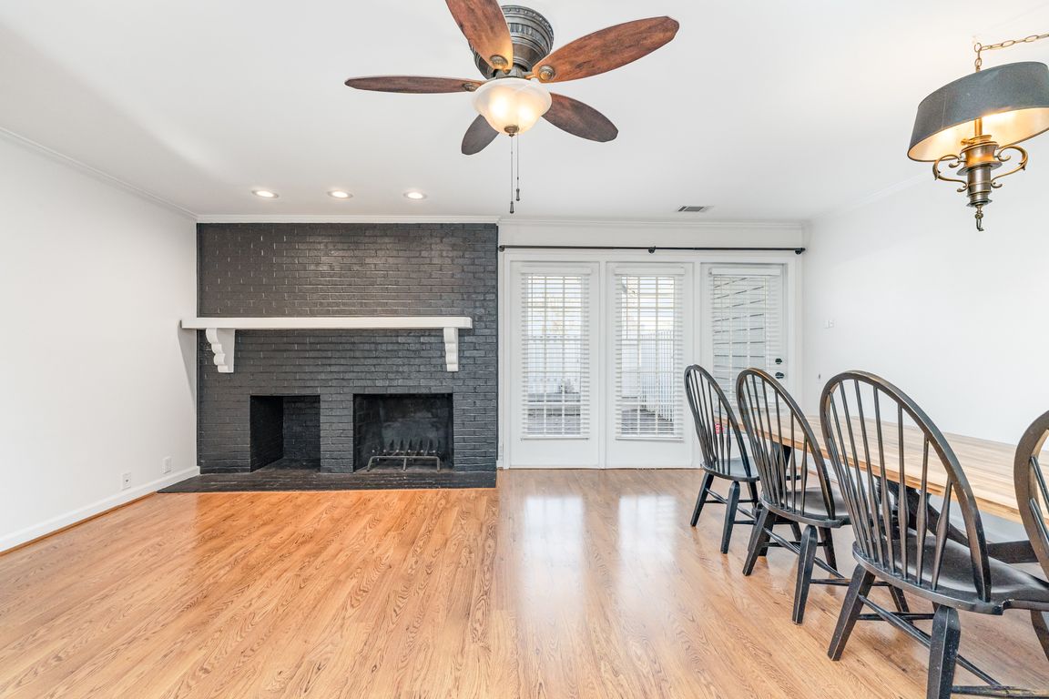 next background image