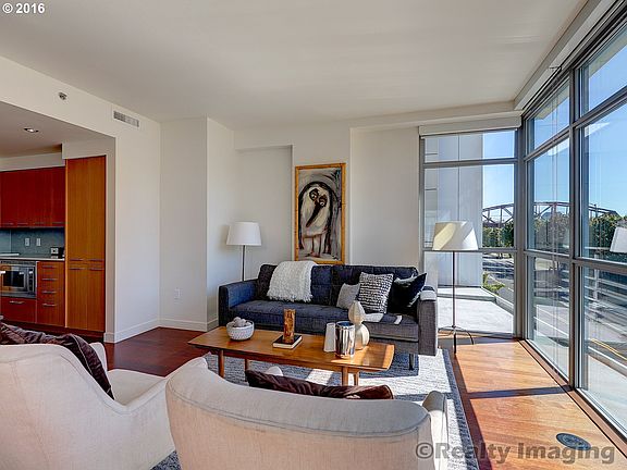 5th image of 1260 NW Naito Pkwy Unit 311B