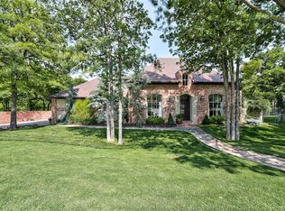 2101 Woodland Creek Ct, Edmond, OK 73034