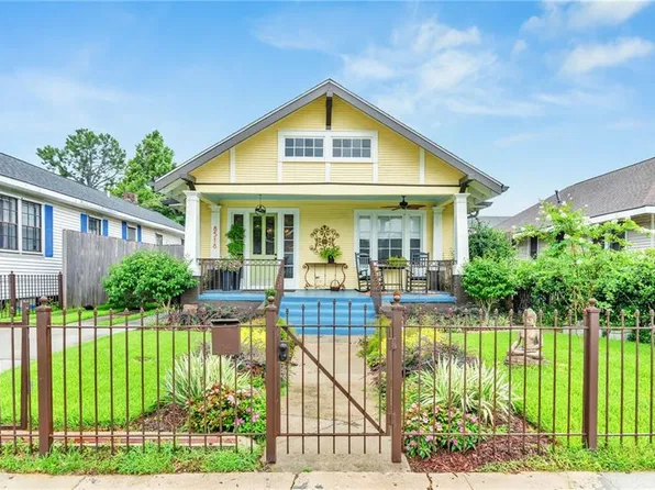 8518 Pritchard Pl, New Orleans, LA 70118