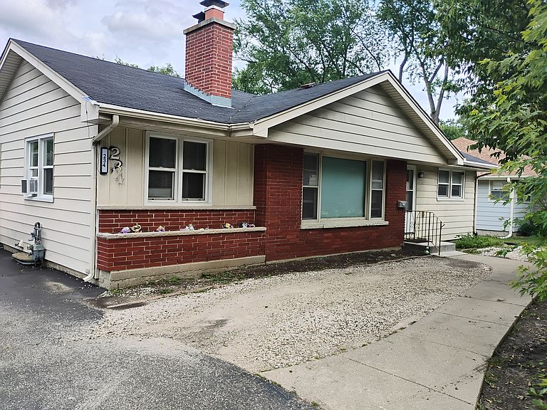 Listing photo 3