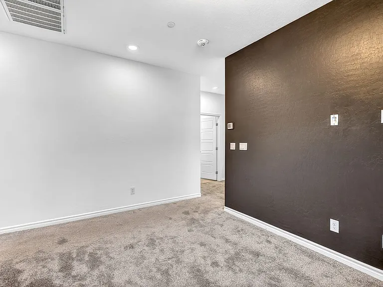 25 Barbara Ln #60 — Photo 18